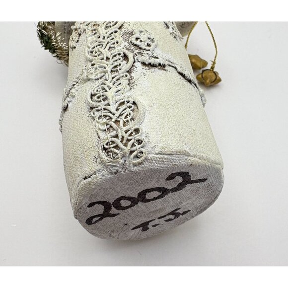 Vintage Primitive Angel Christmas Figurine Holding Wreath and Stars Rustic - Picture 6 of 8